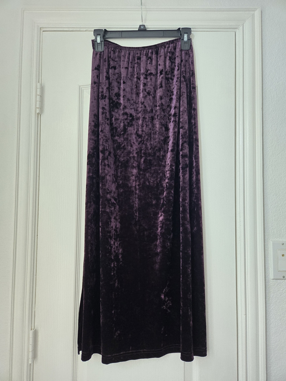 Clio Crushed Velvet Purple Vintage Skirt With Slits - Size M - NWT